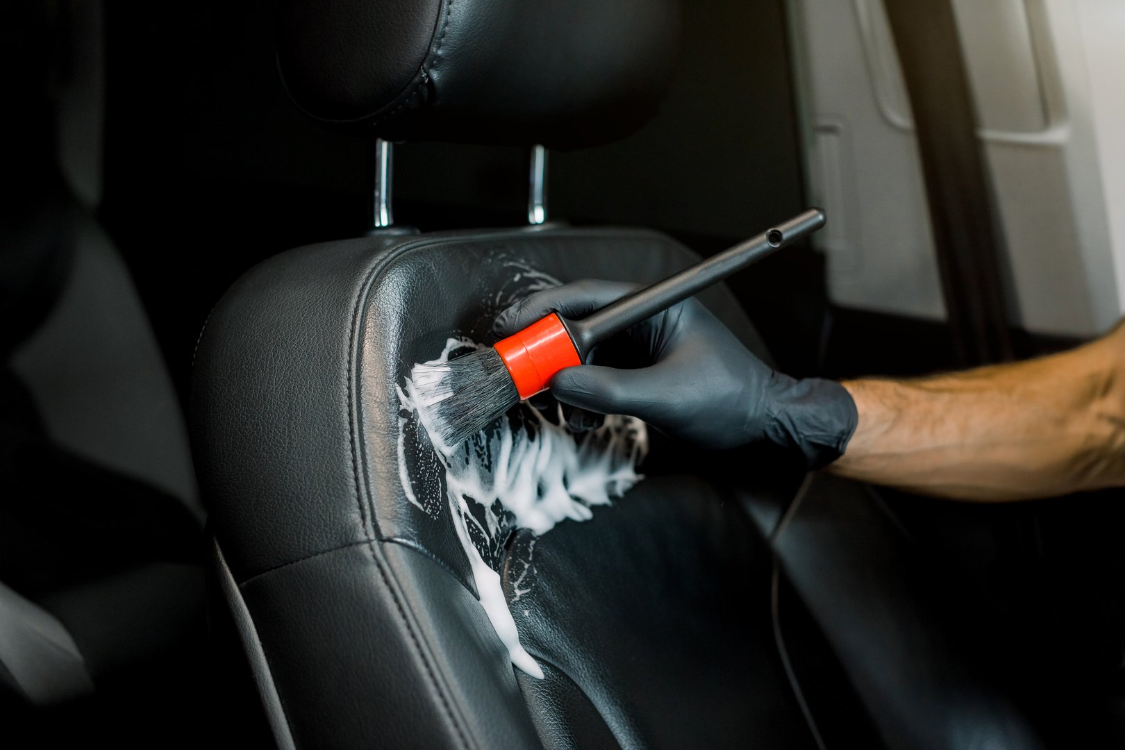 Vehicle Owner’s Guide: Tips for Keeping Your Car Clean with Regular Car Wash Maintenance